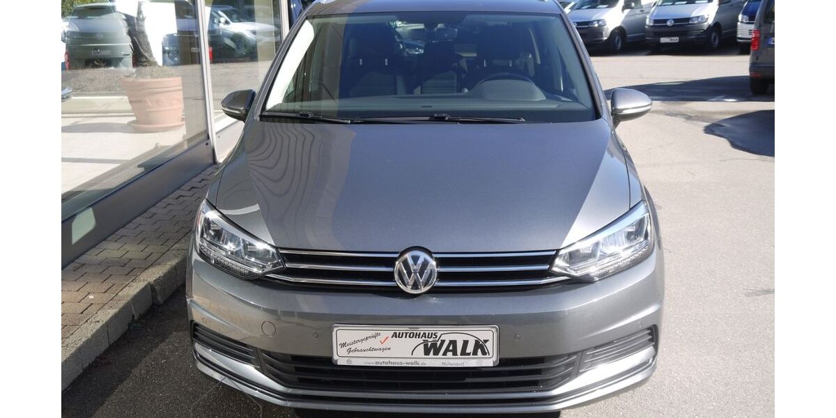 VW Touran 66.414 km 24.890 &euro; Pfullendorf 88630