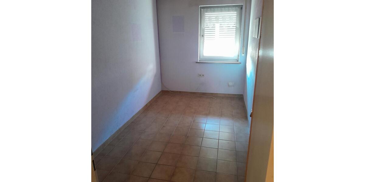 Einfamilienhaus Stockheim - 4 Zimmer, 130 m&sup2;, 245.000&euro; | Angebot:27263538