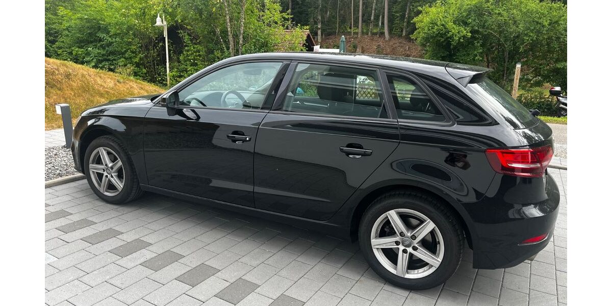Audi A3 73.500 km 17.000 &euro; Waldachtal 72178