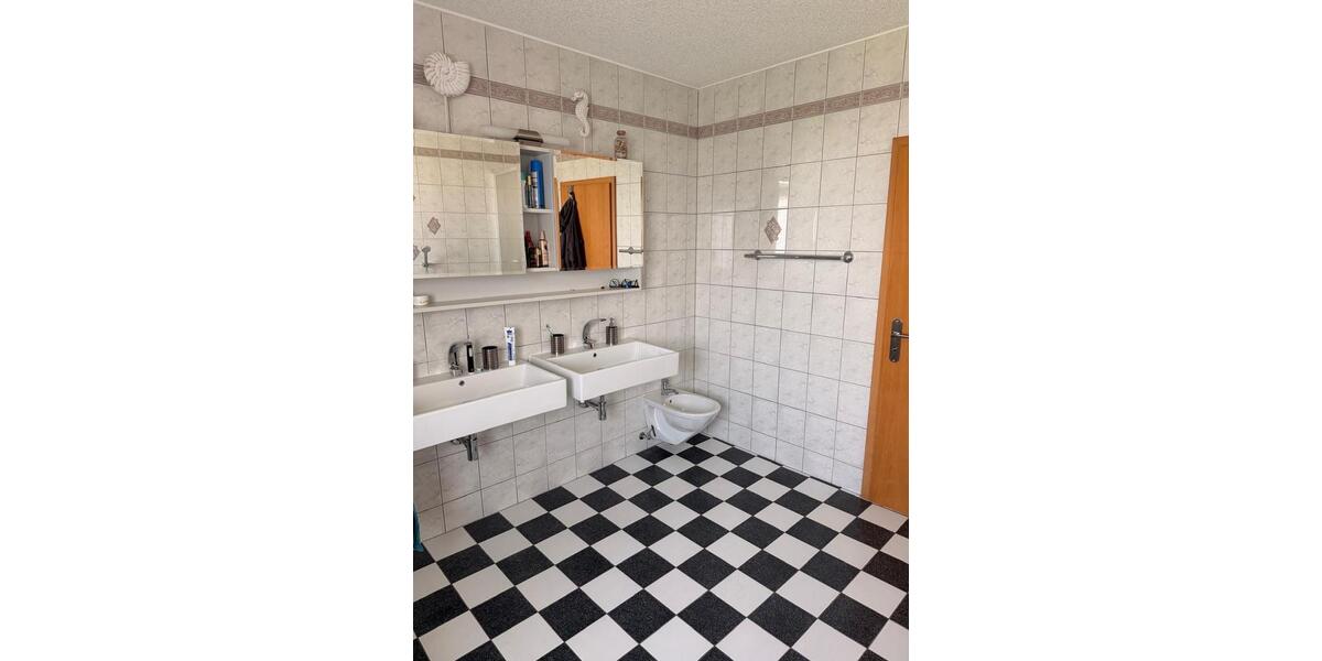 Einfamilienhaus Altenstadt an der Waldnaab - 6 Zimmer, 160 m&sup2;, 560.000&euro; | Angebot:26693100