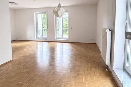 Provisionsfrei: Hochwertige 3-Zimmer-Wohnung mit Balkon, Terrasse, TG-Stellplatz und Kellerraum 3 zimmer