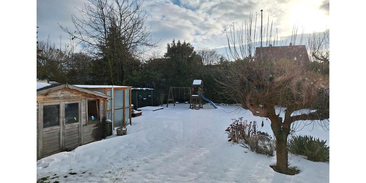 Moderne 4-Zimmer Wohnung mit großem Garten 4 zimmer