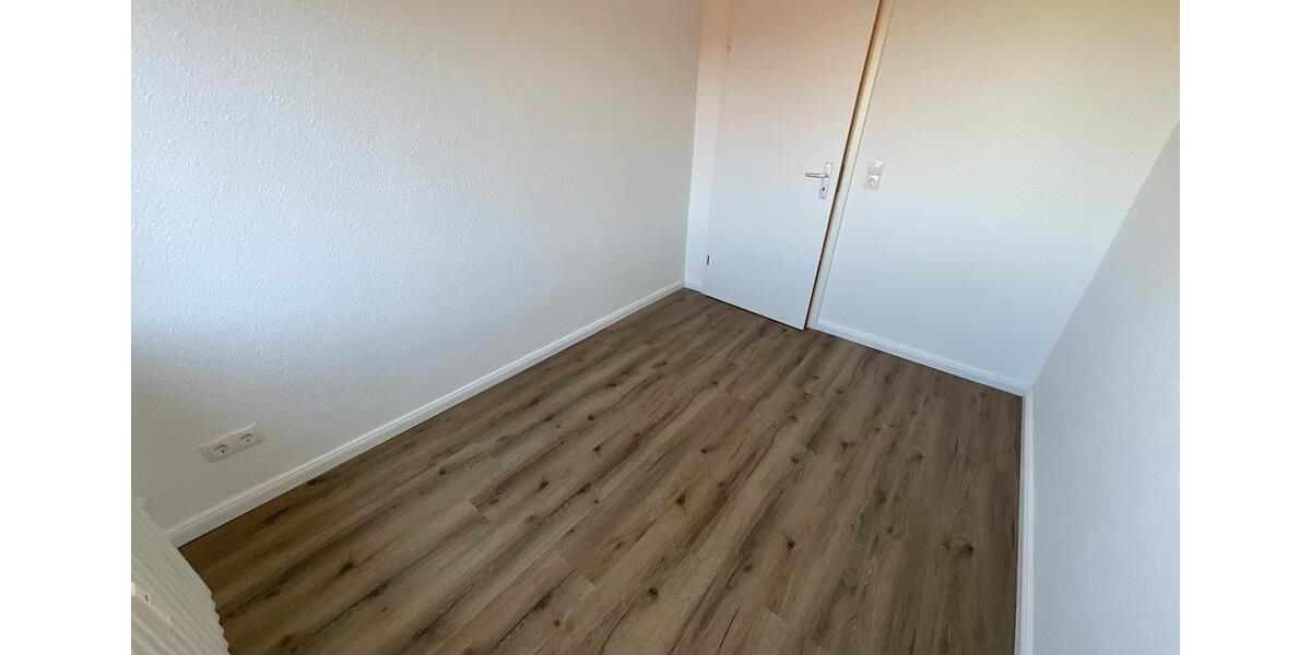 Etagenwohnung Brunsbüttel - 4 Zimmer, 85 m&sup2;, 669&euro; | Angebot:26365505