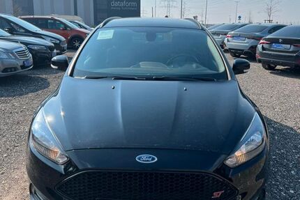 Ford Focus 66.950 km 13.580 &euro; Buchschwabach bei Nürnberg 90574