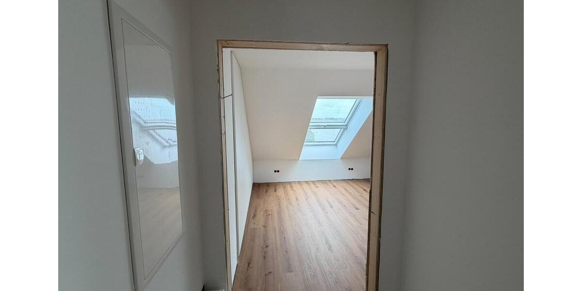 Dachgeschoßwohnung Fahrdorf - 3 Zimmer, 92 m&sup2;, 1.525&euro; | Angebot:25931741