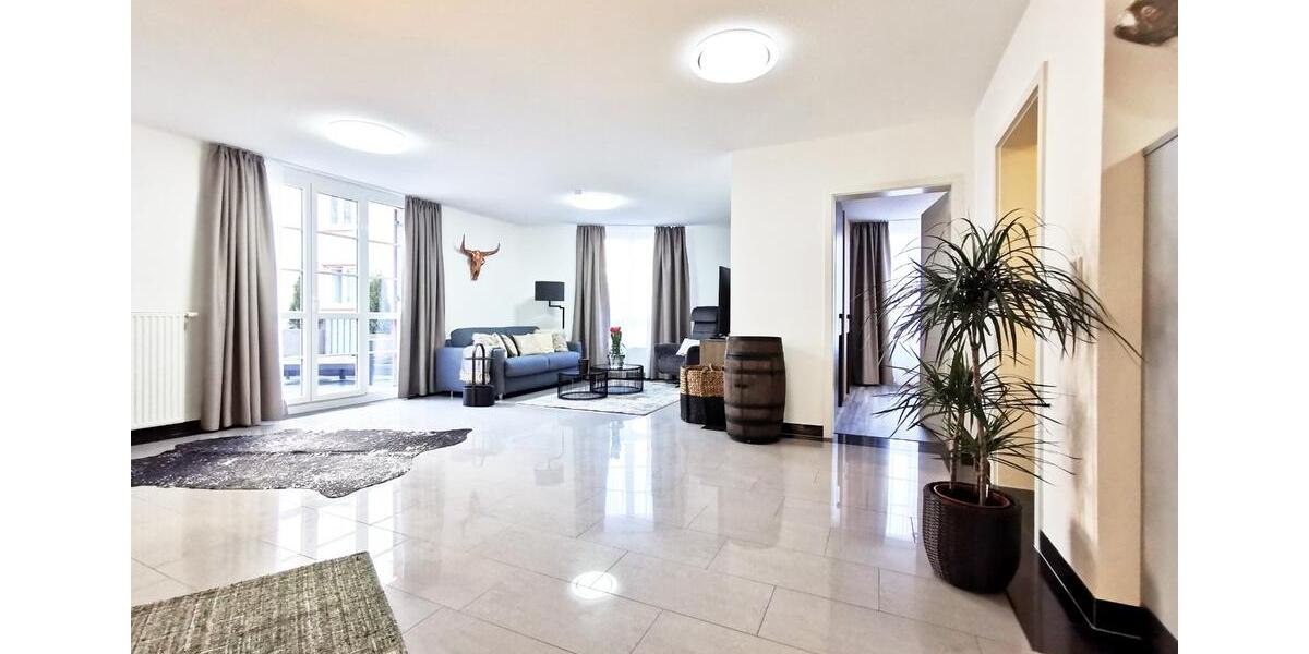 Etagenwohnung Waldshut-Tiengen Tiengen - 2 Zimmer, 85 m&sup2;, 1.450&euro; | Angebot:23601198