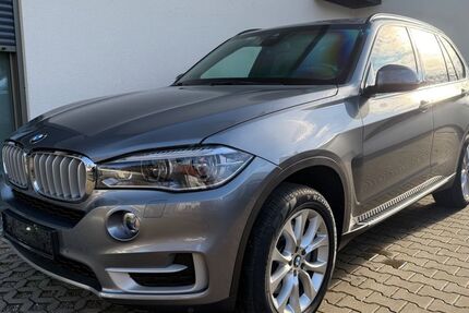 BMW X5 20.700 km 157.900 € München 81737