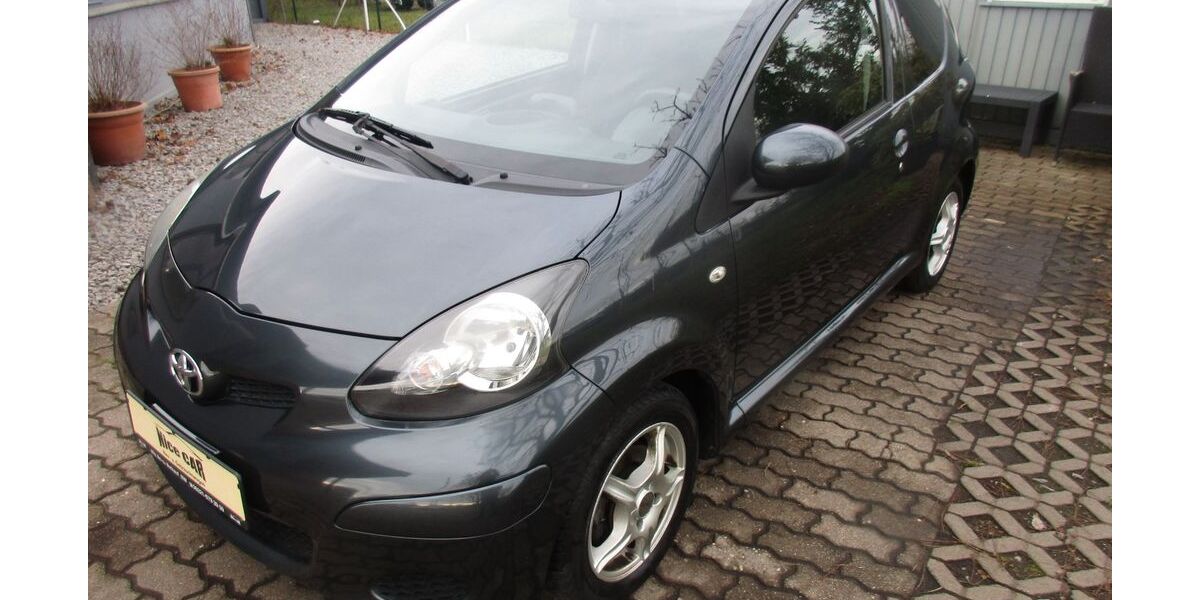 Toyota Aygo (X) 100.800 km 5.899 &euro; Neustadt an der Weinstrasse 67433