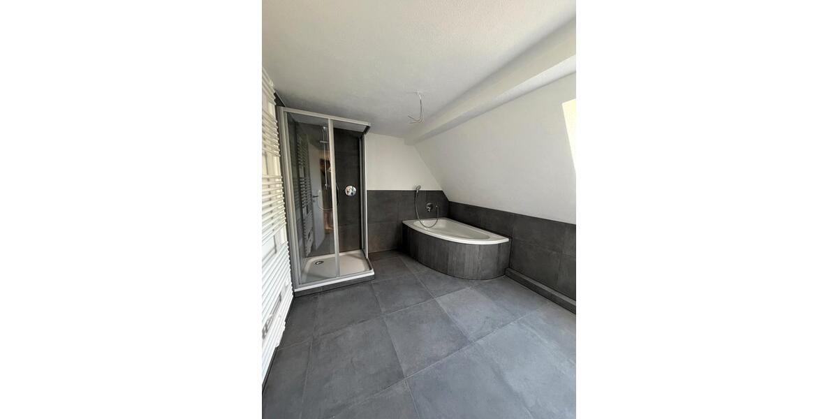 Dachgeschoßwohnung Töging am Inn - 3 Zimmer, 78 m&sup2;, 780&euro; | Angebot:26619202