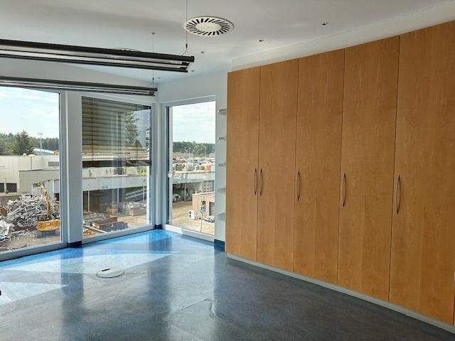 Gewerbeobjekt Weißenhorn - 1 Zimmer, 750 m&sup2;, 6.000&euro; | Angebot:24450599