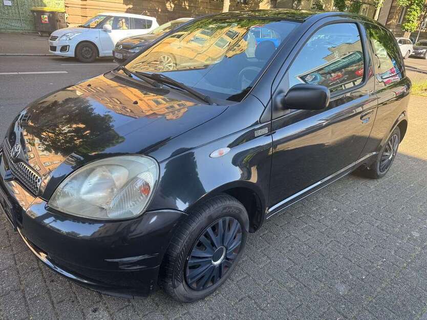 Yaris