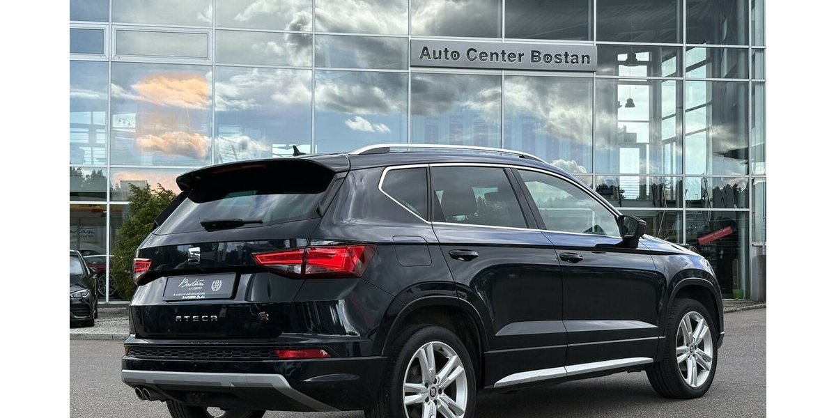 Seat Ateca FR KAMERA/NAVI/CARPLAY/KEYLESS/SHZ/AHK/DSG 113.916 km 16.900 &euro; Villingen-Schwenningen 78054