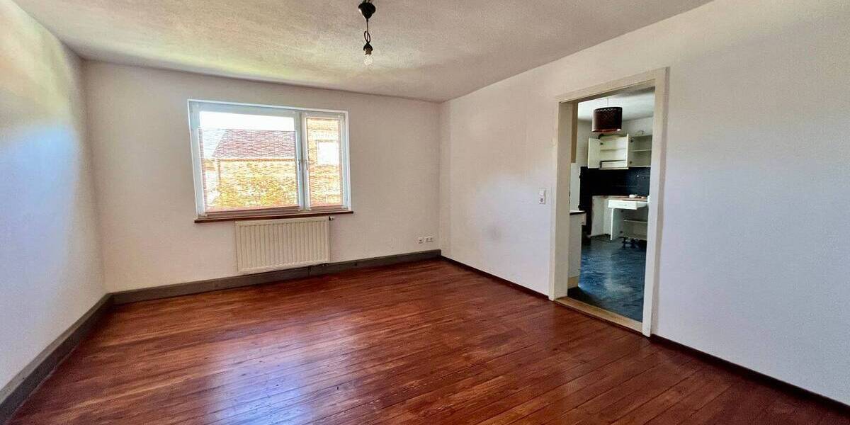 Mehrfamilienhaus, Wohnhaus Lengenfeld - 4 Zimmer, 150 m&sup2;, 79.000&euro; | Angebot:25708235