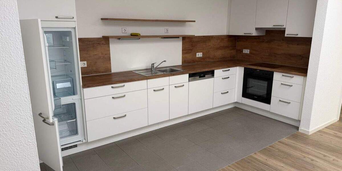 Zimmer Greifswald Innenstadt - 3 Zimmer, 115 m&sup2;, 1.390&euro; | Angebot:25728917