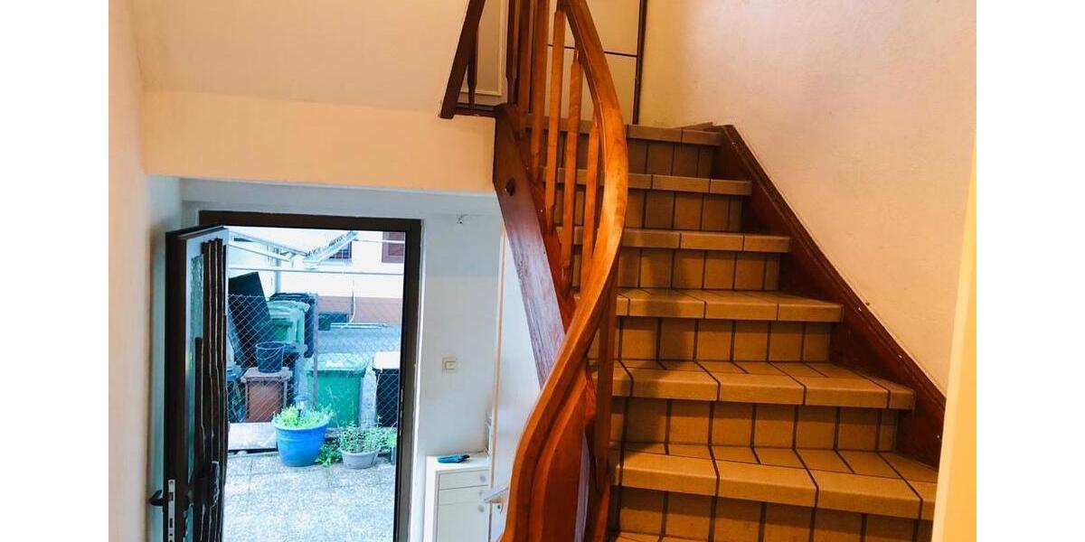 Mehrfamilienhaus, Wohnhaus Kornwestheim - 8.5 Zimmer, 189 m&sup2;, 620.000&euro; | Angebot:26137817