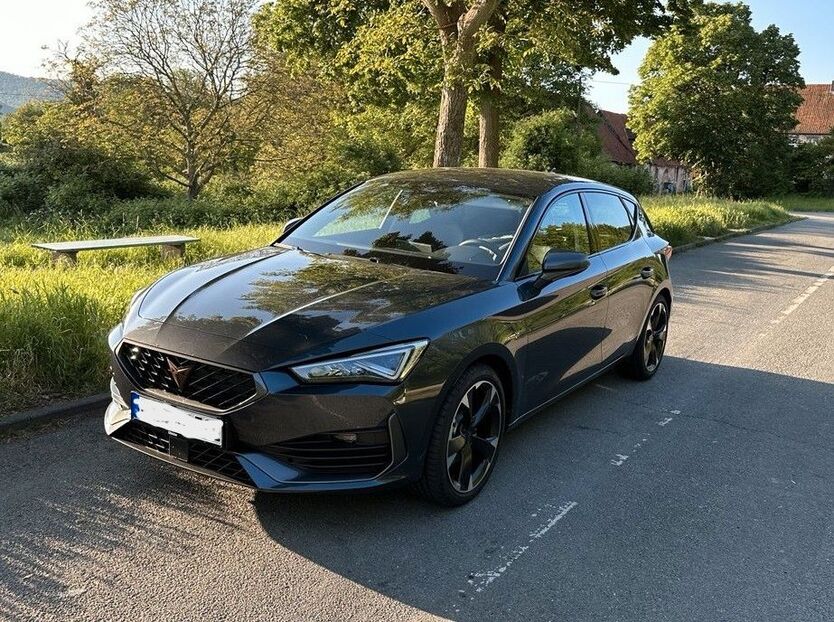 Cupra Leon 36.000 km 24.900 € Grünenplan 31073