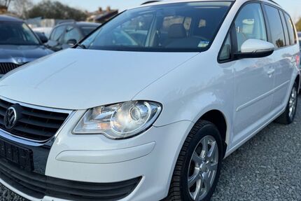 VW Touran 199.783 km 3.999 &euro; Mühlheim am Main 63165