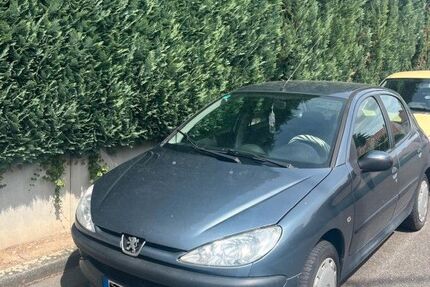 Peugeot 206 208.255 km 1.200 &euro; Wiesbaden 65201