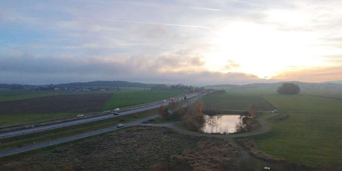 Halle in Cham 4.656 € 367 m² zimmer