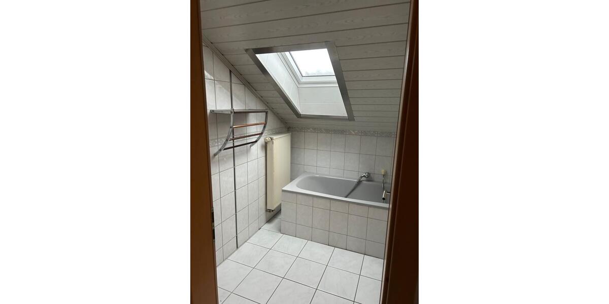 Dachgeschoßwohnung Weilburg - 2 Zimmer, 90 m&sup2;, 850&euro; | Angebot:25403323
