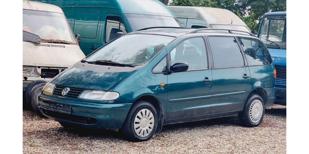 VW Sharan 134.554 km 2.850 &euro; Berlin 13629