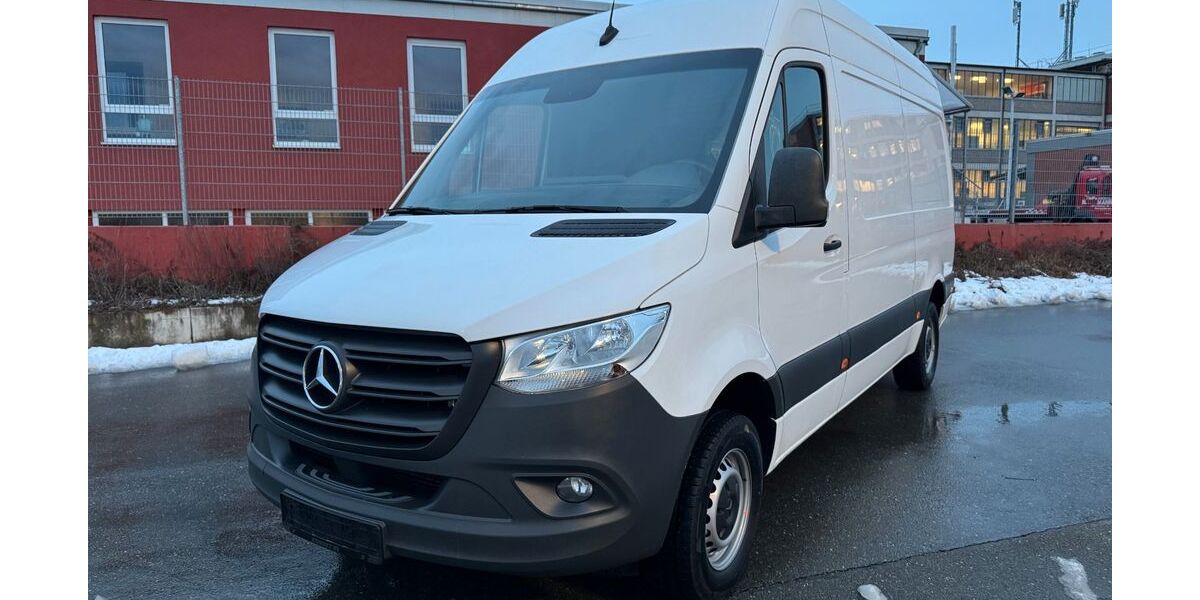 Mercedes-Benz Sprinter 146.500 km 22.500 &euro; Nürnberg 90425