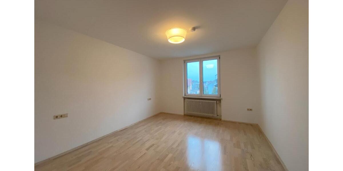Etagenwohnung Biessenhofen - 4 Zimmer, 99 m&sup2;, 1.050&euro; | Angebot:26278735