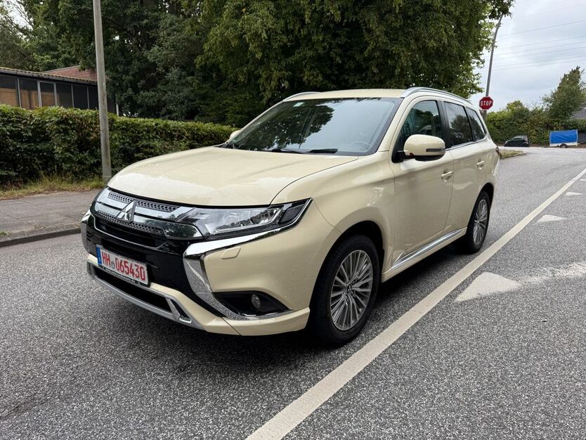 Mitsubishi Outlander 268.580 km 13.190 € Hamburg 20539
