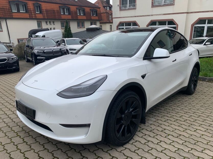 Tesla Model Y 42.529 km 34.950 € Bad Kissingen 97688