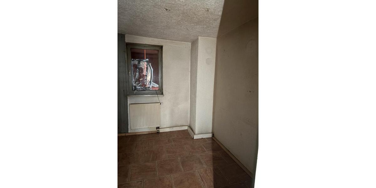 Einfamilienhaus Calw - 4 Zimmer, 126 m&sup2;, 100.000&euro; | Angebot:26958642