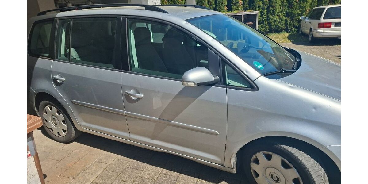VW Touran 212.100 km 2.800 &euro; Waiblingen 71332