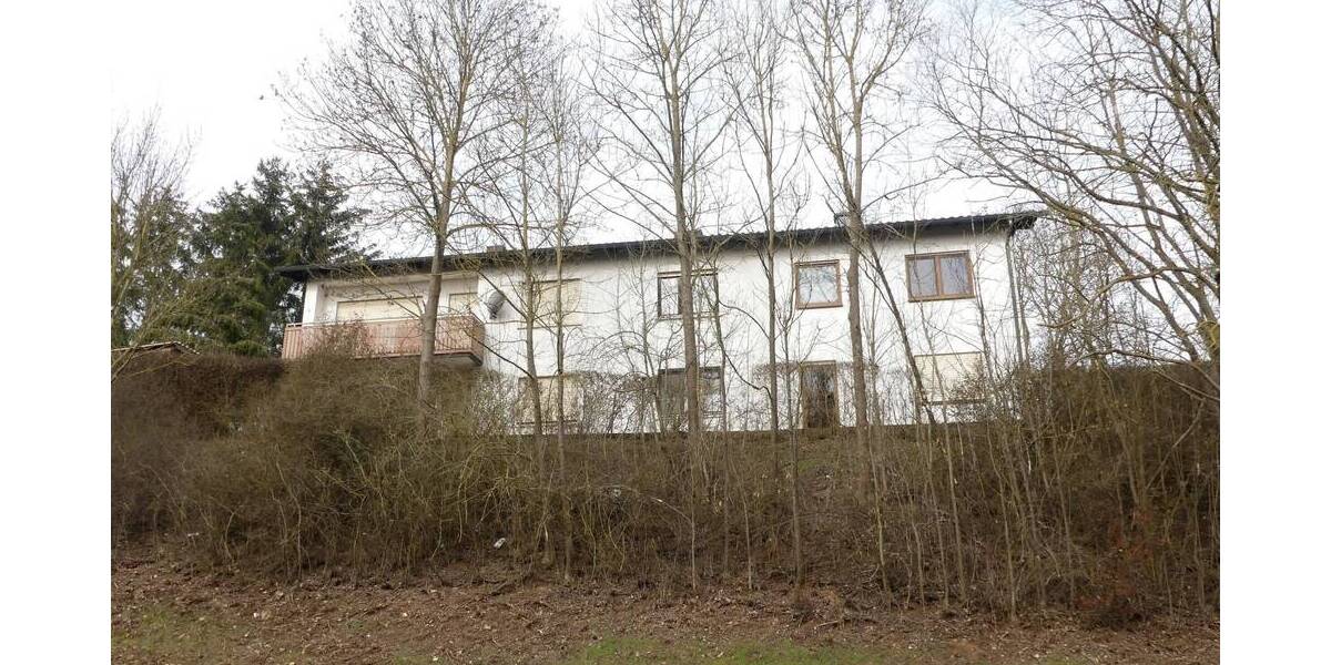Etagenwohnung Schrecksbach Röllshausen - 4 Zimmer, 103 m&sup2;, 63.000&euro; | Angebot:25685481
