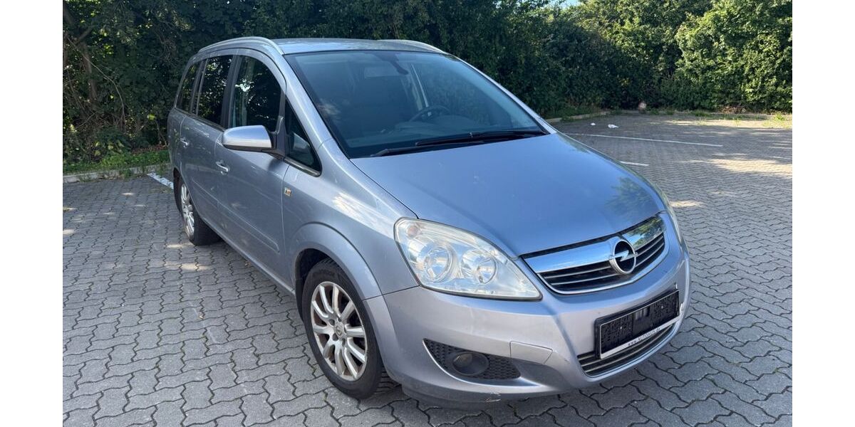 Opel Zafira 207.000 km 2.400 &euro; Lübeck 23554