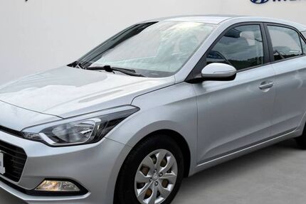 Hyundai i20 72.926 km 7.990 &euro; Contwig 66497