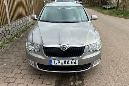 Skoda Superb 95.000 km 11.800 &euro; Erfurt 99092