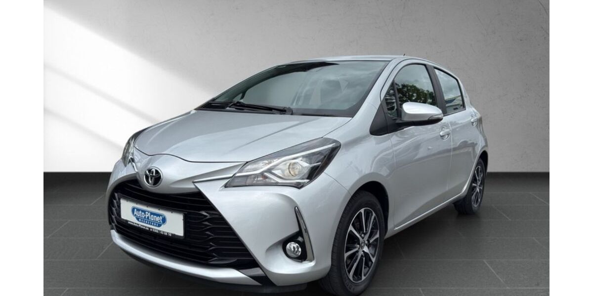 Toyota Yaris 92.984 km 11.990 &euro; Gera 07554