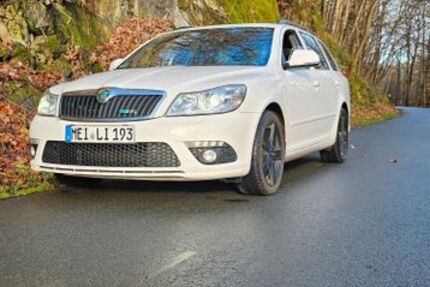 Skoda Octavia 246.000 km 5.000 &euro; Halsbrücke 09633