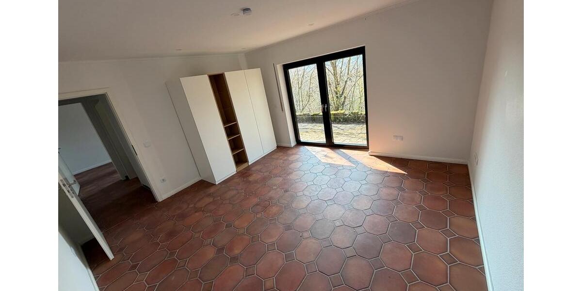 Einfamilienhaus Kusel - 10 Zimmer, 182 m&sup2;, 300.000&euro; | Angebot:26183932