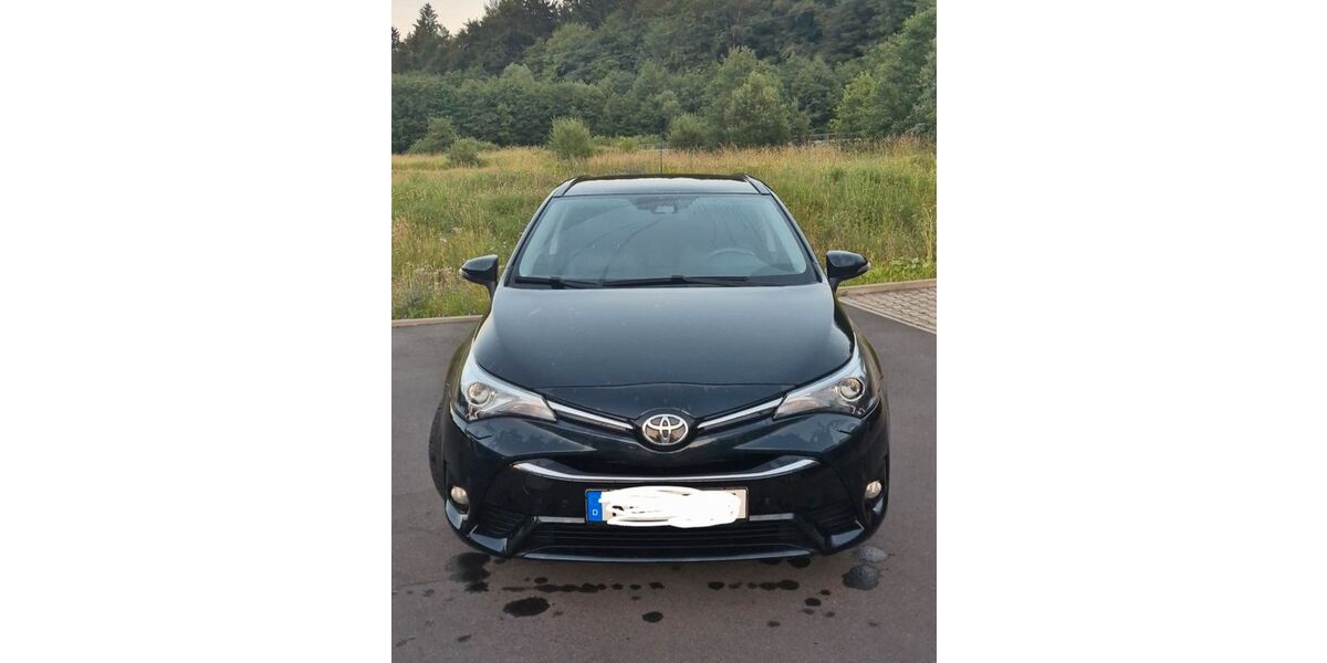 Toyota Avensis 116.400 km 15.450 &euro; Wildflecken 97772