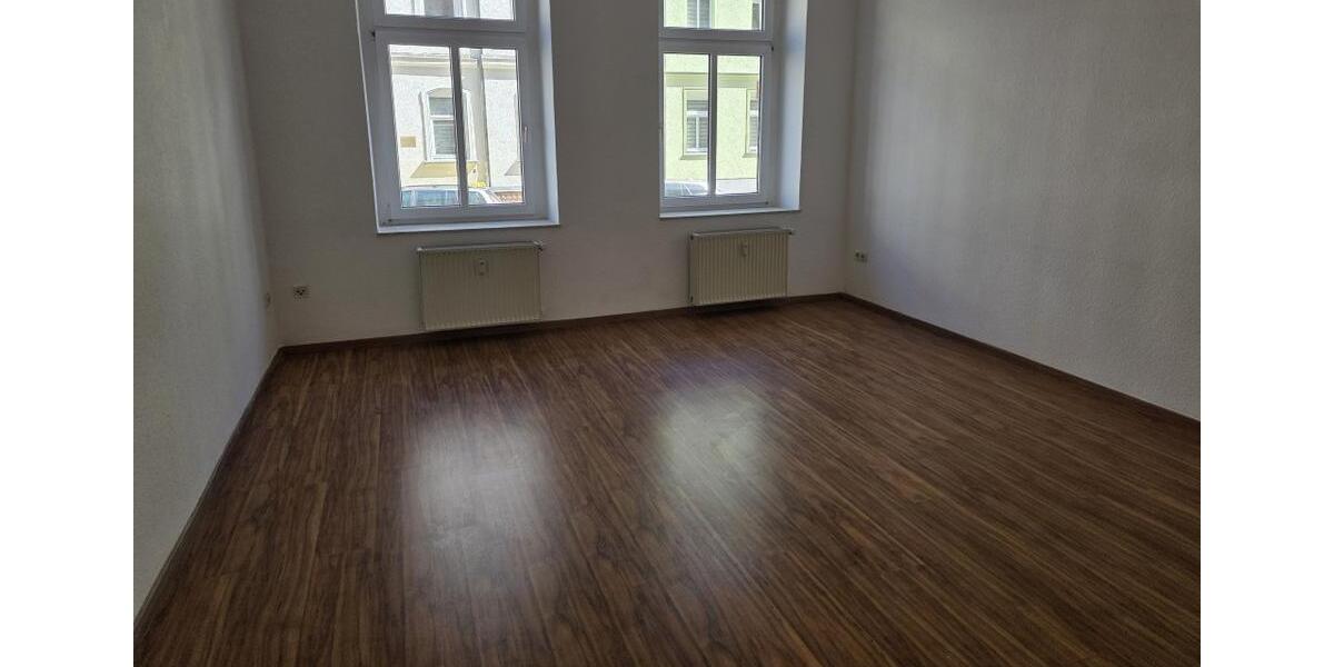 Etagenwohnung Döbeln - 3 Zimmer, 82 m&sup2;, 451&euro; | Angebot:26679943
