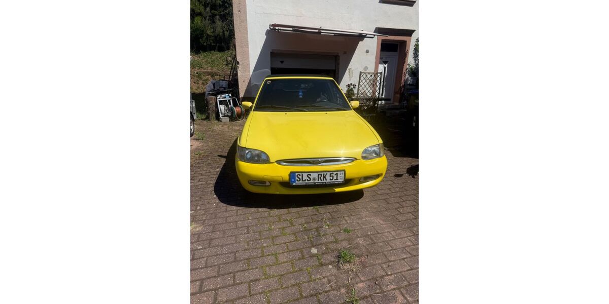 Ford Escort 171.900 km 2.100 &euro; Nalbach 66809
