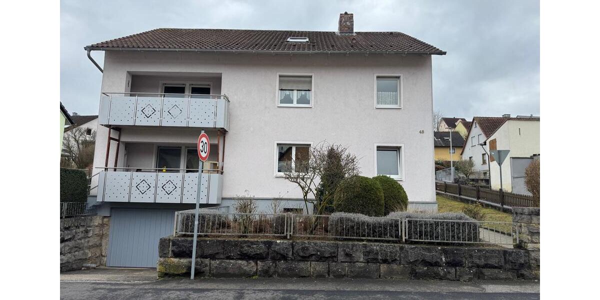 Dachgeschoßwohnung Würzburg Steinbachtal - 3 Zimmer, 75 m&sup2;, 830&euro; | Angebot:25332242