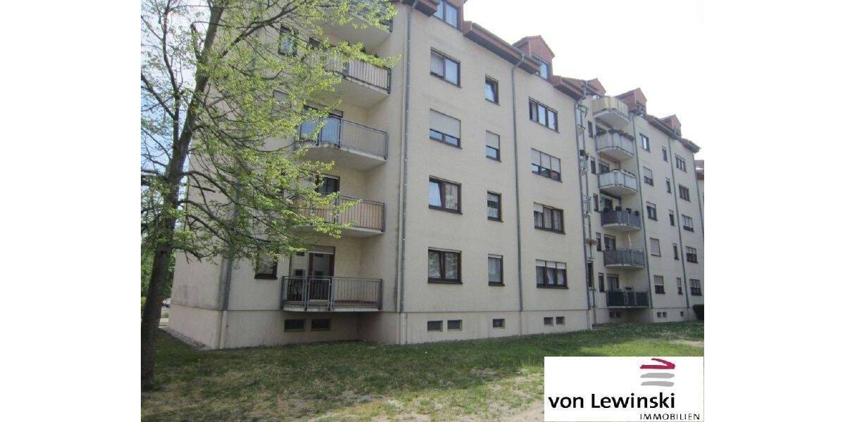 SOFORT BEZUGSFREIE SINGLE-WOHNUNG MIT STELLPLATZ ... 1 zimmer