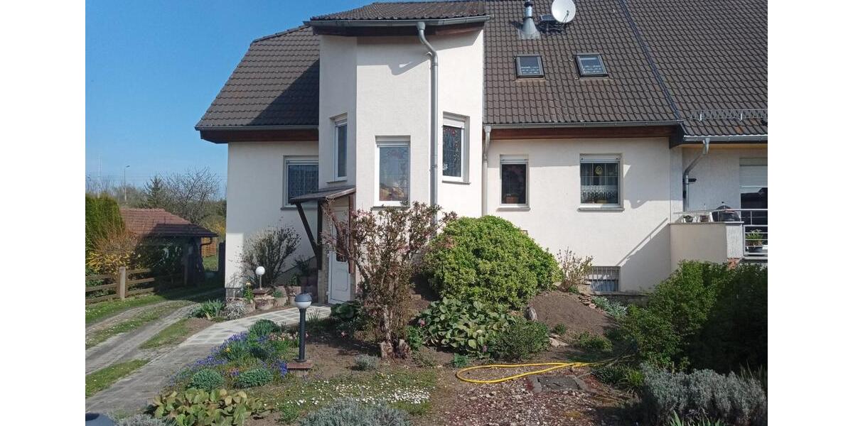 Haus in Eisdorf, 290m², Platz für wohnen, Sport, Hobby und Beruf 8 zimmer