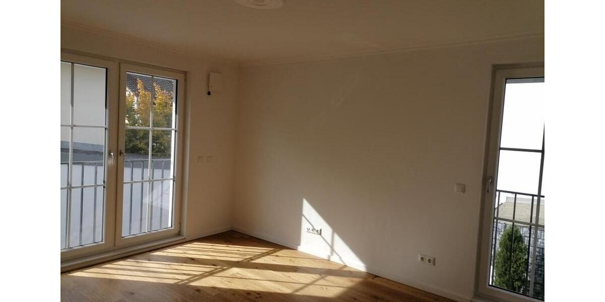 Doppelhaushälfte Gilching - 7 Zimmer, 137 m&sup2;, 2.750&euro; | Angebot:24889916