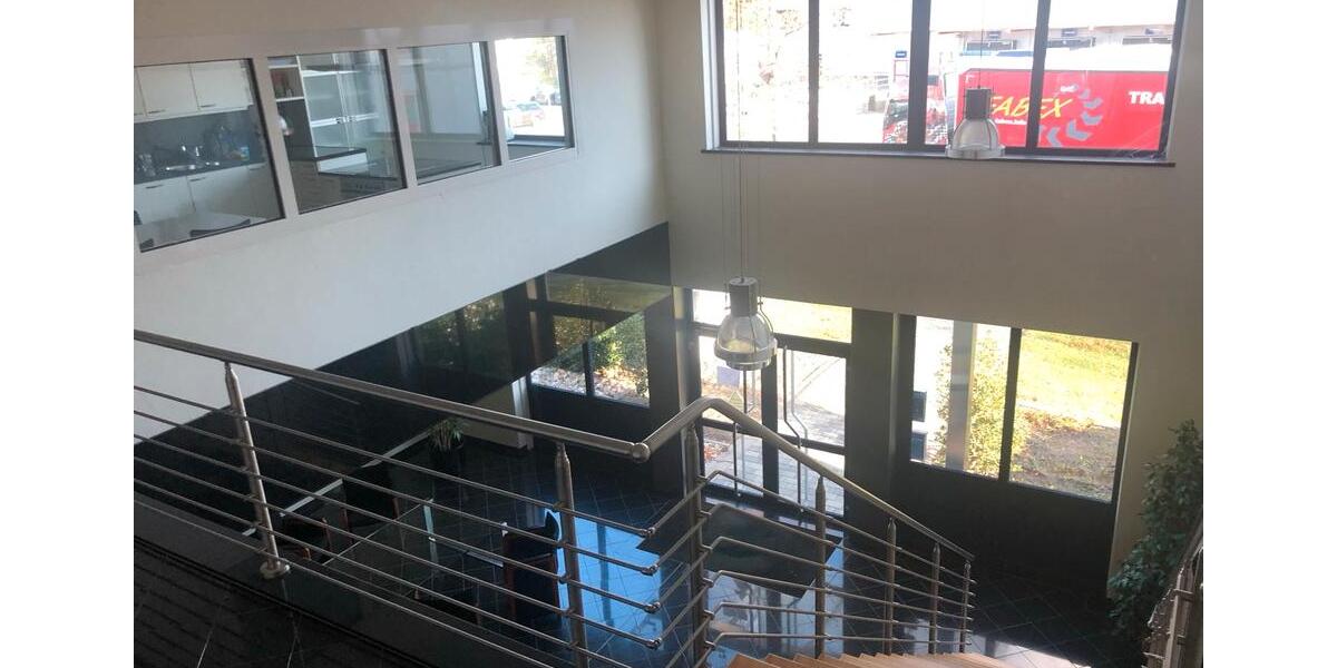 LUXE BURORAEUME ZU VERMIETEN, MIT GEMEINSCHAFTSKUECHE UND TOILETT zimmer