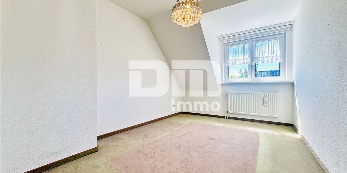 Charmantes Wohnglück - Ihr neues Zuhause mit Carport Terrasse und großem Gartenbereich - Doppelhaushälfte Rosdorf | Angebot:26770582