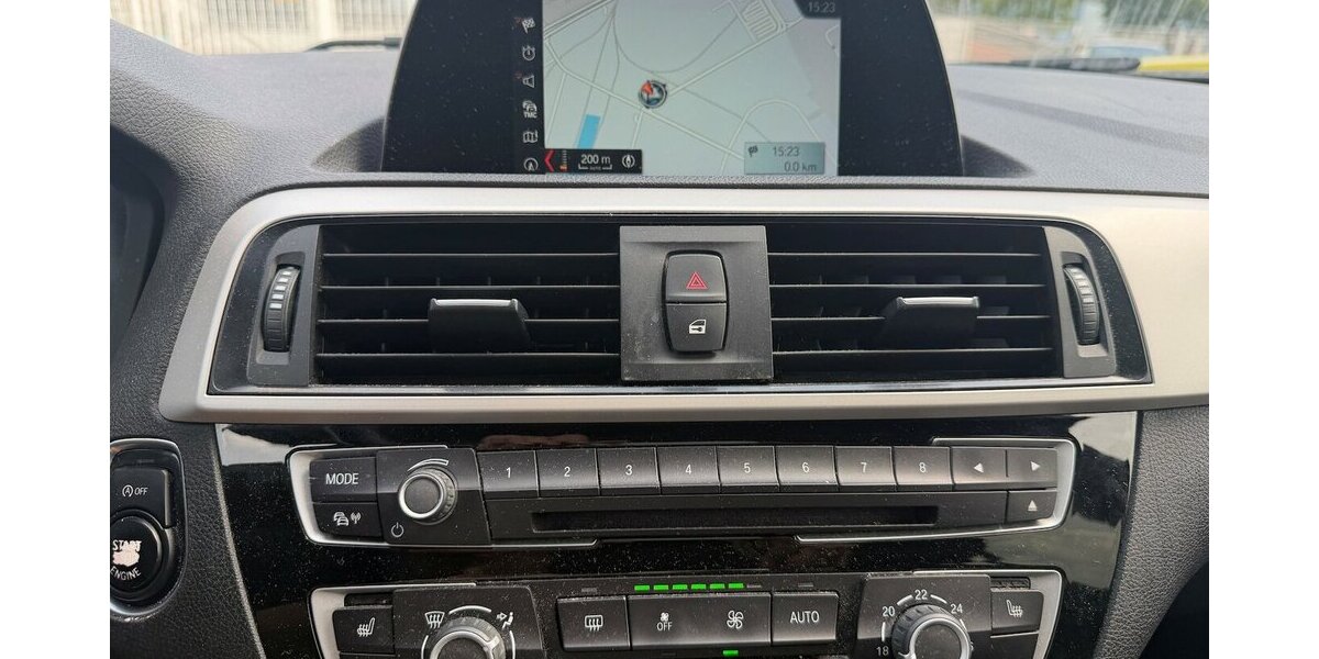 BMW 118 i-Automatik/Navi/17Zoll 112.010 km 9.999 &euro; Frankfurt 60386
