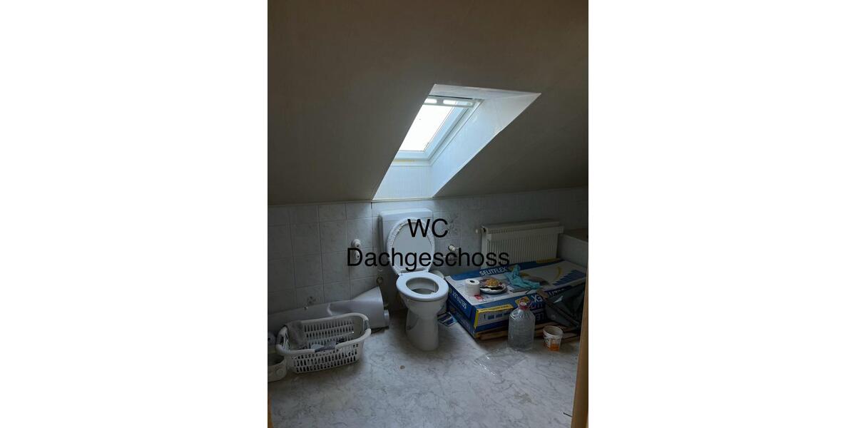 Großzügiges 330 qm Zweifamilienhaus mit Mansarde und Kamin 6 zimmer