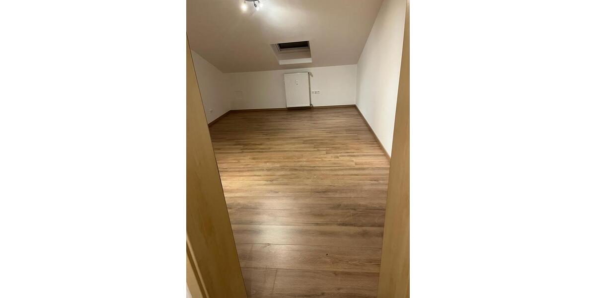 Dachgeschoßwohnung Regen - 3 Zimmer, 107 m&sup2;, 195.000&euro; | Angebot:27226208